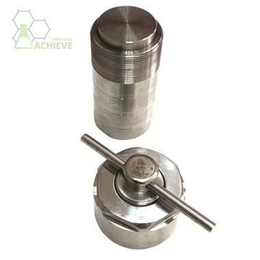 تحليل متعمق لمفاعلات التخليق الحراري المائي المبطنة بالتيفلون